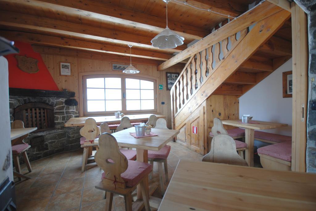Rifugio Garibaldi 호텔 파소 스텔비오 외부 사진