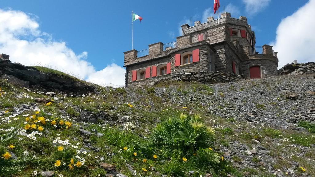 Rifugio Garibaldi 호텔 파소 스텔비오 외부 사진