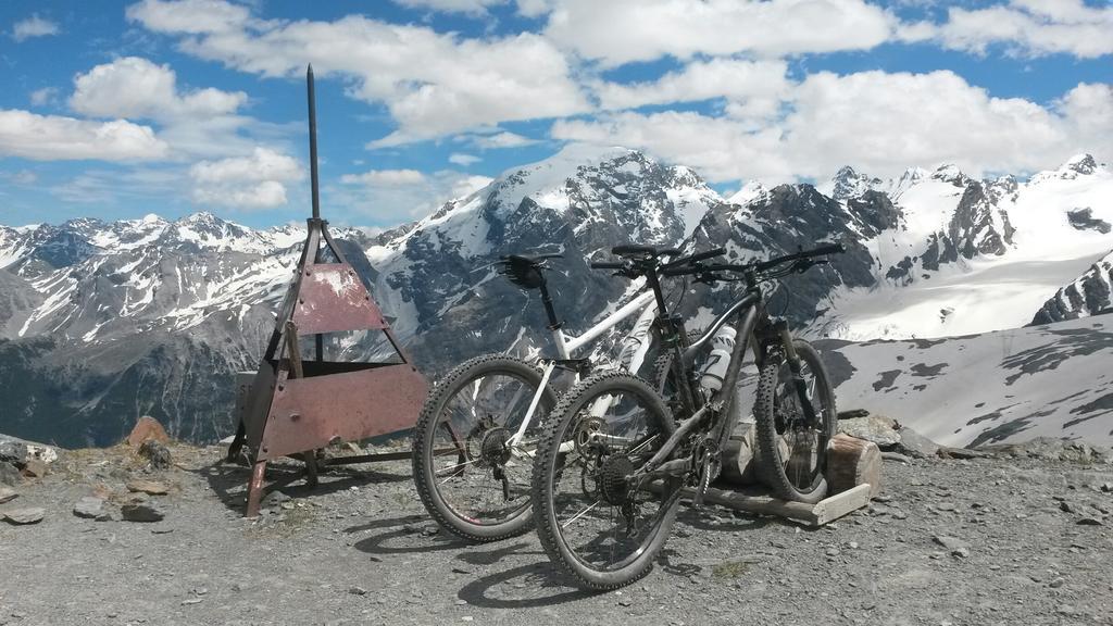 Rifugio Garibaldi 호텔 파소 스텔비오 외부 사진